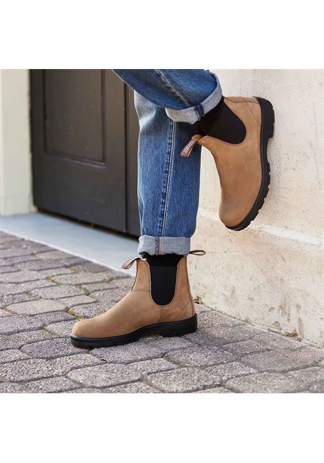 A Combination of Style and Nature BLUNDSTONE |  | 23442344