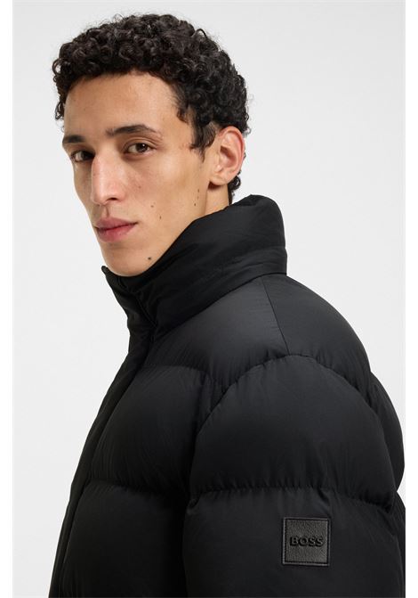 Giacca Idrorepellente BOSS Uomo con Targhetta Logo  Protezione e Stile Contemporaneo BOSS | SOPRABITI | 5055159900100001