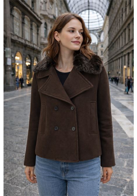 Cappotto Doppiopetto Donna Jucca in Lana Vergine con Collo in Eco Pelliccia  Colore Cocoa JUCCA | CAPPOTTI | J4256003/141628