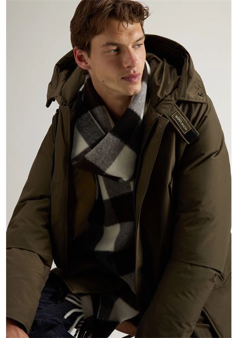 Arctic Parka in Ramar Cloth con pelliccia removibile WOOLRICH | Parka | CFWOOU0482MRUT0001DAG
