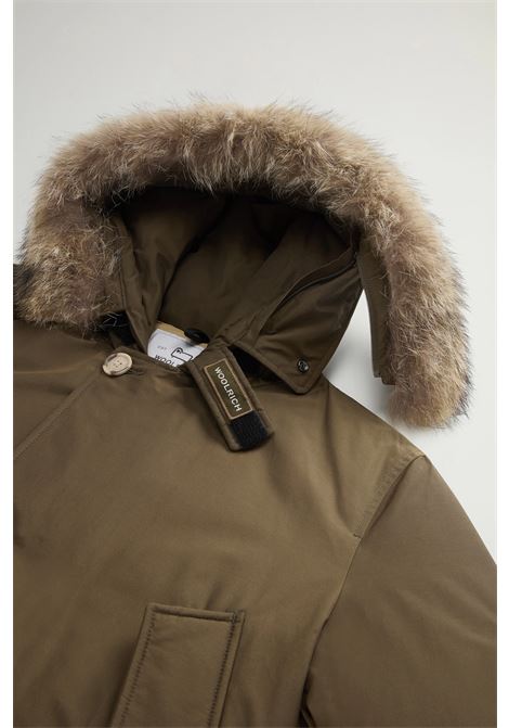 Arctic Parka in Ramar Cloth con pelliccia removibile WOOLRICH | Parka | CFWOOU0482MRUT0001DAG