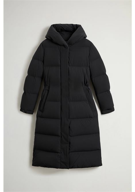 Piumino lungo Cloud in nylon elasticizzato con finitura opaca WOOLRICH | CAPPOTTI | CFWWOU2037FRUT3107100