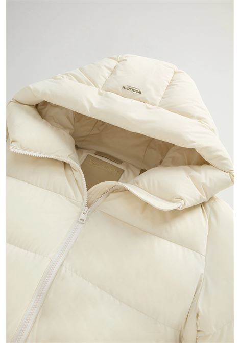 Piumino Cloud in nylon elasticizzato con finitura opaca WOOLRICH | CAPPOTTI | CFWWOU2090FRUT31078743