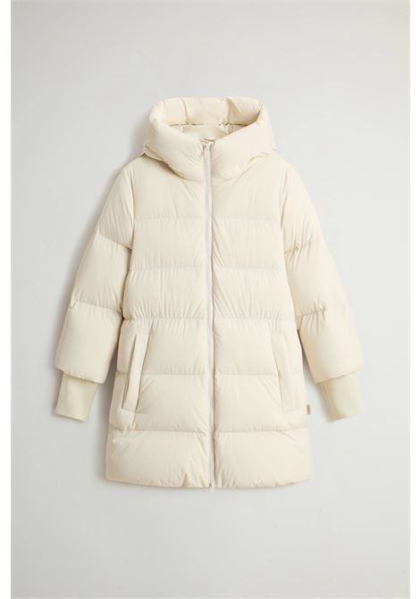 Piumino Cloud in nylon elasticizzato con finitura opaca WOOLRICH | CAPPOTTI | CFWWOU2090FRUT31078743