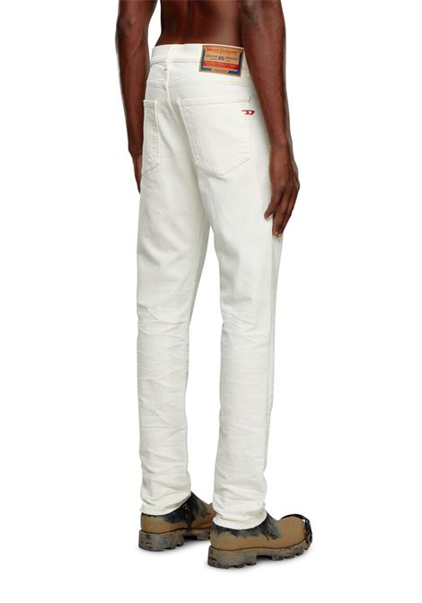Jeans Slim D-Strukt 09i15: Eleganza Versatile in Bianco Crema - 2019 d-strukt DIESEL | Jeans | A0355809I15100