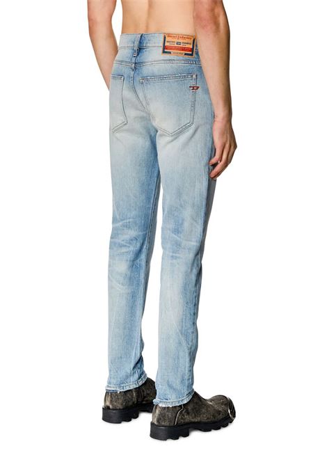 Jeans Slim D-Strukt 0dqab: Stile Versatile e Sostenibile - 2019 d-strukt DIESEL | Jeans | A035580DQAB01