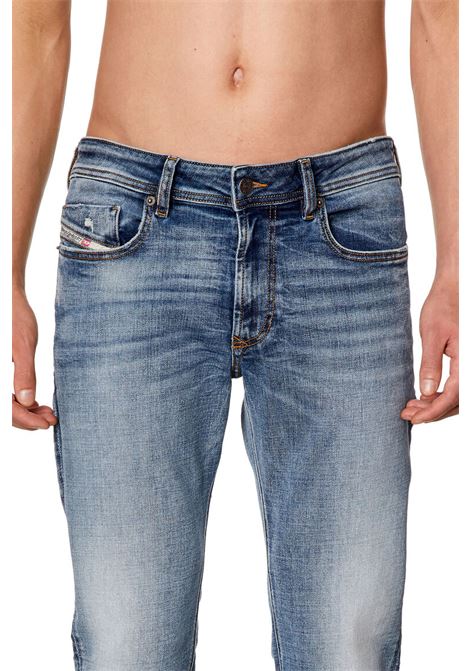 Jeans Skinny Diesel 1979 Sleenker 0pfaw: Lo Stile Punk-Rock Rinasce - 1979 sleenker DIESEL | Jeans | A035940PFAW01