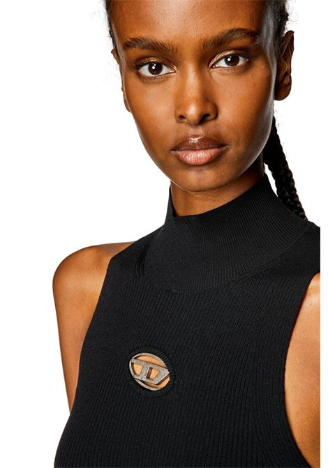 M-Onervax Ribbed Turtleneck Dress: Elegance and Refinement with Distinctive Details DIESEL |  | A123960DLAX9XX