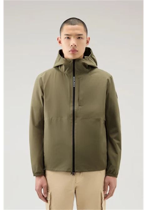 Giacca Pacific impermeabile con cappuccio Lake Olive WOOLRICH | Giubbini | CFWOOU0693MRUT32806178