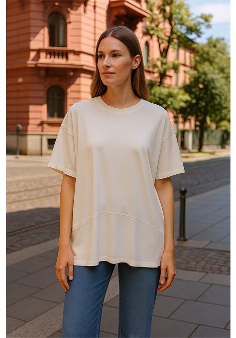 Top panna oversize JUCCA in jersey fluido  Comfort e stile Made in Italy JUCCA | Top & T-shirt | J4152082/L/03045