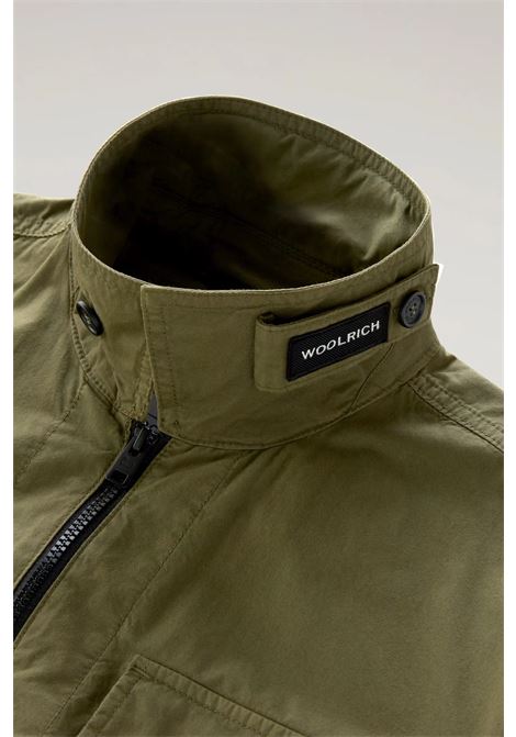 Giacca a camicia tinta in capo in puro cotone WOOLRICH | Giubbini | CFWOOS0113MRUT36656178