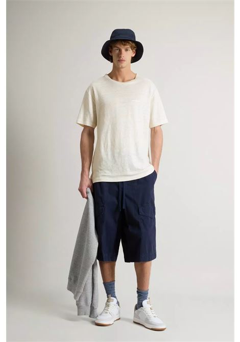 T-shirt in puro lino con logo ricamato WOOLRICH | T-shirt | CFWOTE0165MRUT40958887
