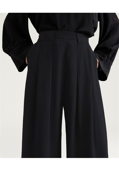 Pantaloni a Palazzo Momonì Aspen in Crêpe di Acetato e Seta - Nero MOMONI | Pantaloni | MOPA0190990